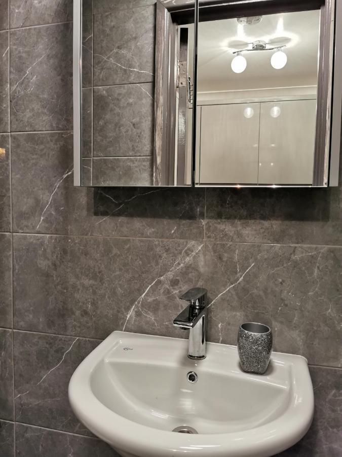 Palaz 2 - 2 Bedroom Flat Edmonton Zewnętrze zdjęcie