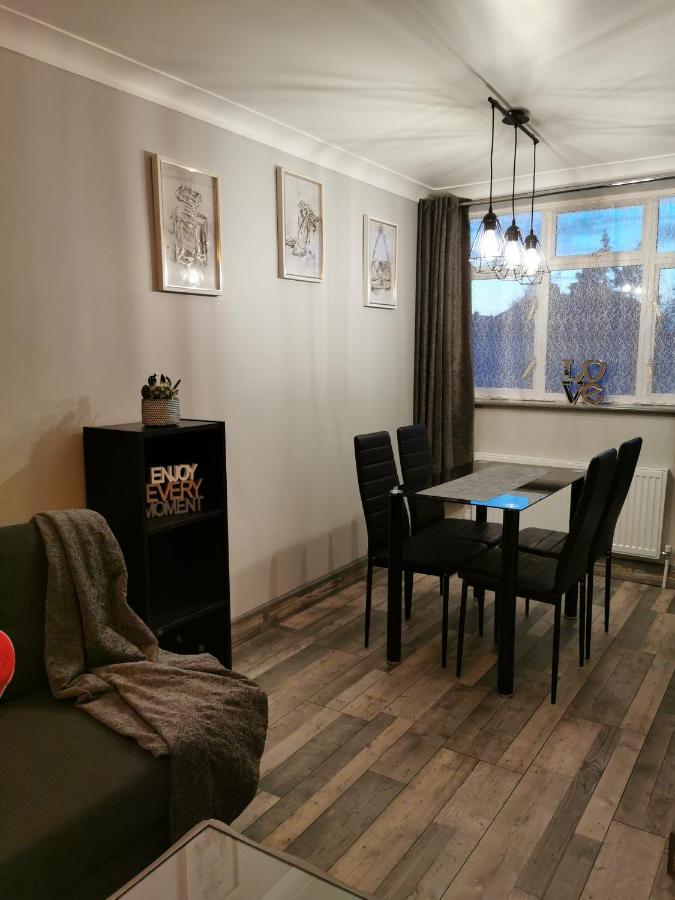 Palaz 2 - 2 Bedroom Flat Edmonton Zewnętrze zdjęcie