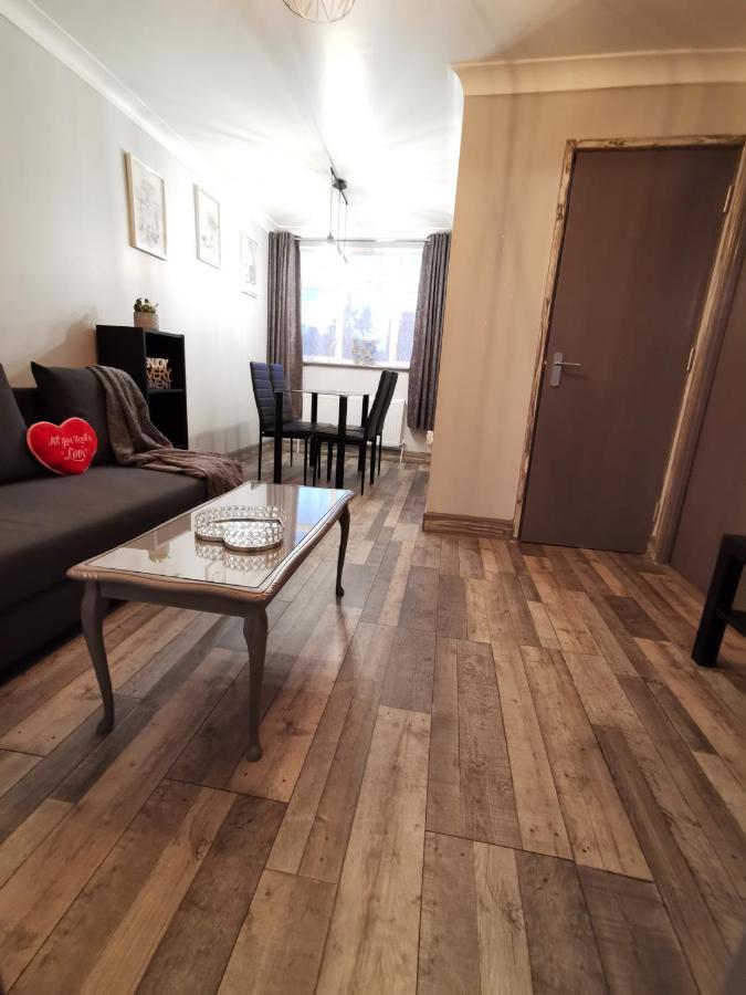 Palaz 2 - 2 Bedroom Flat Edmonton Zewnętrze zdjęcie